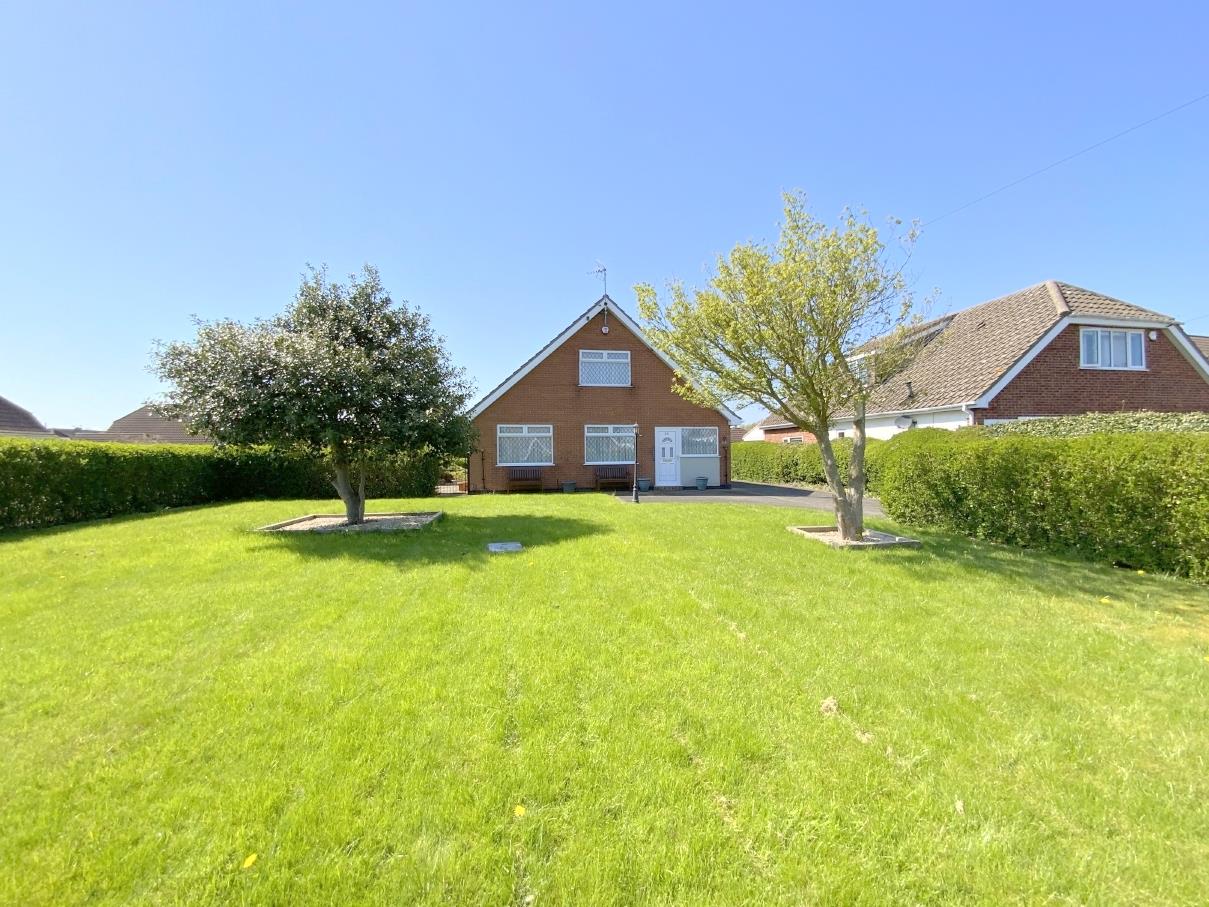 Peaks Avenue, New Waltham, Grimsby Argyle Estate Agents